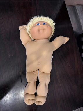 Coleco Cabbage Patch Kids Vintage Doll Beige